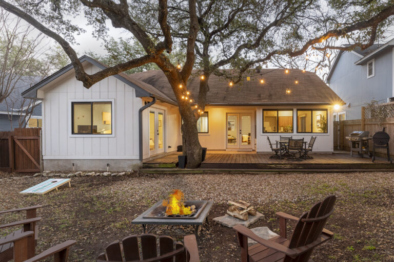 Austin-short-term-rental-airbnb-near-domain_6