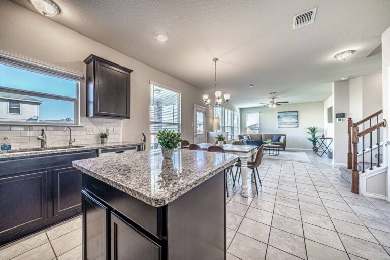 kitchen-killeen-short-term-rental