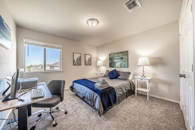 office-bedroom-2-killeen-short-term-rental