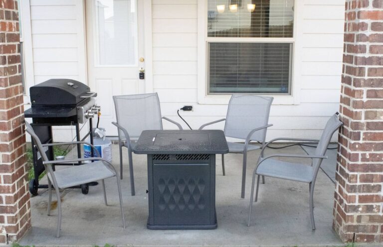 porch-with-fire-table-and-grill-killeen-short-term-rental